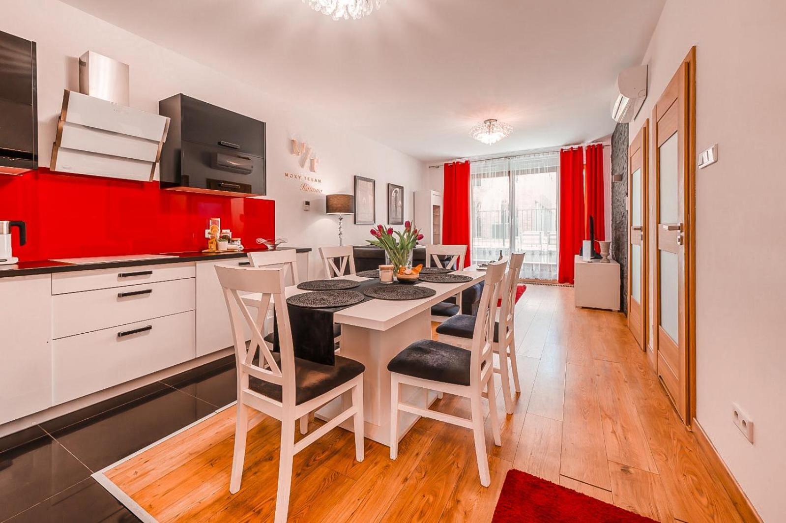Katania Moxy Te&Am Cracow Apartment Krakow Bagian luar foto